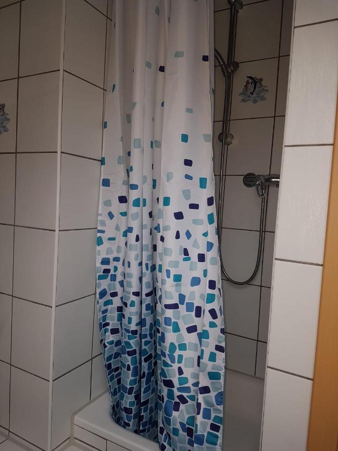 Ruhige Gemuetliche Ferienwohnung In Karlsruhe Daxlanden Fuer Monteure, Pendler, Geschaefsreisen, Wochenendreisen 외부 사진